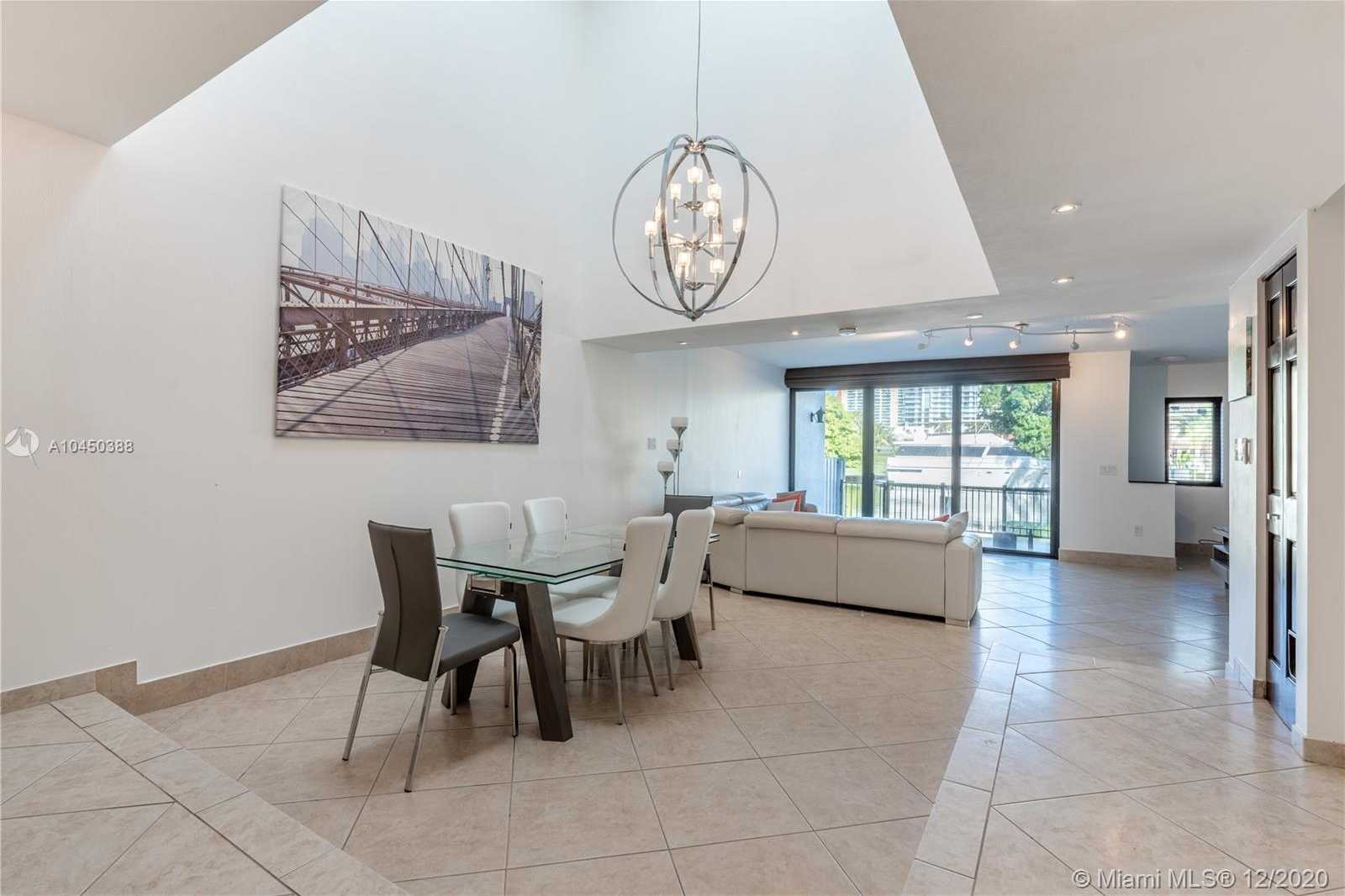 Small Image of 303 POINCIANA DR #703, Sunny Isles Beach Number 15