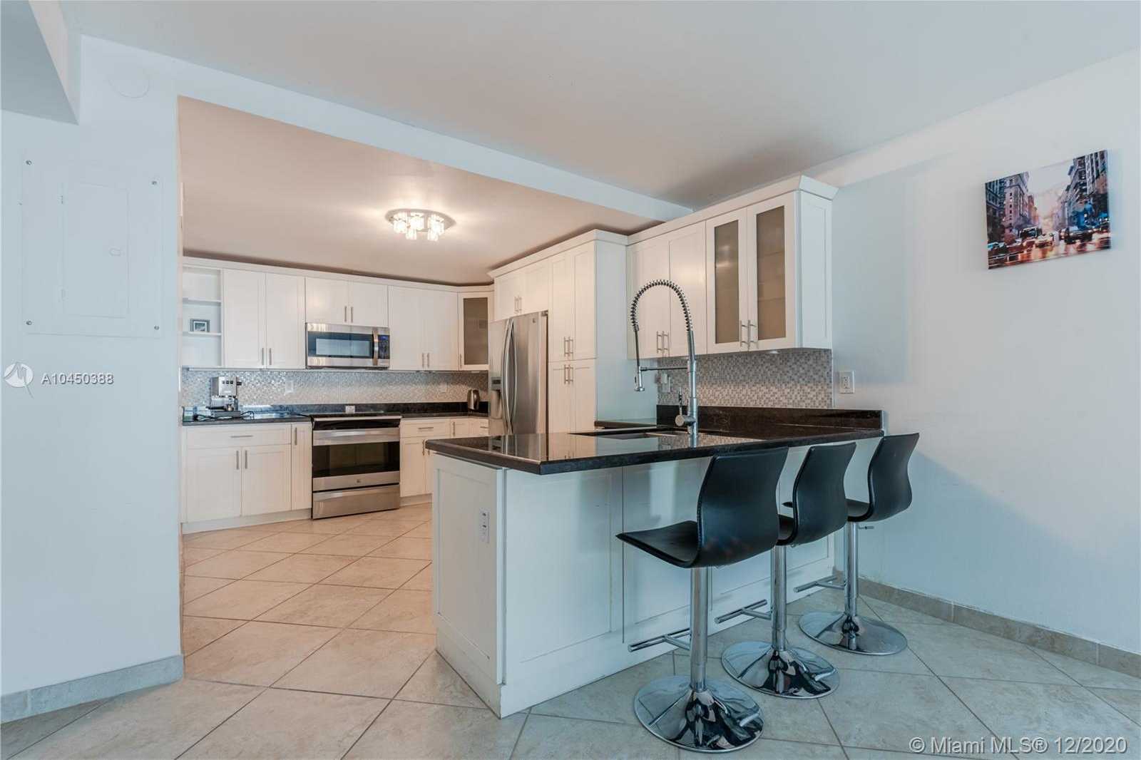 Small Image of 303 POINCIANA DR #703, Sunny Isles Beach Number 7