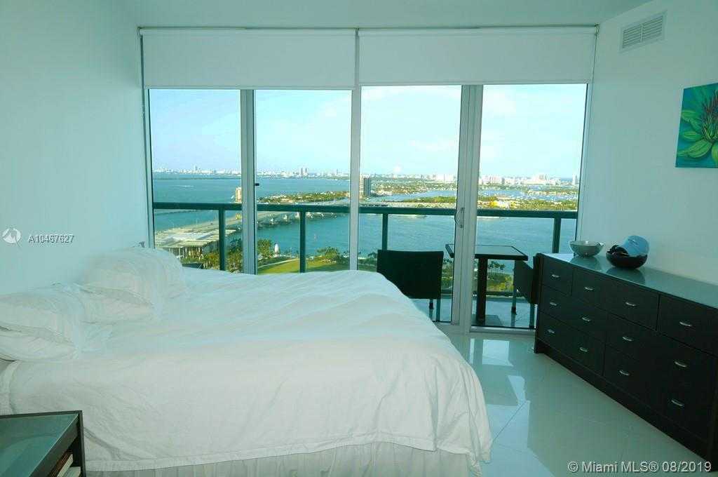 Small Image of 888 Biscayne Blvd, Miami, FL 33132, USA Number 10
