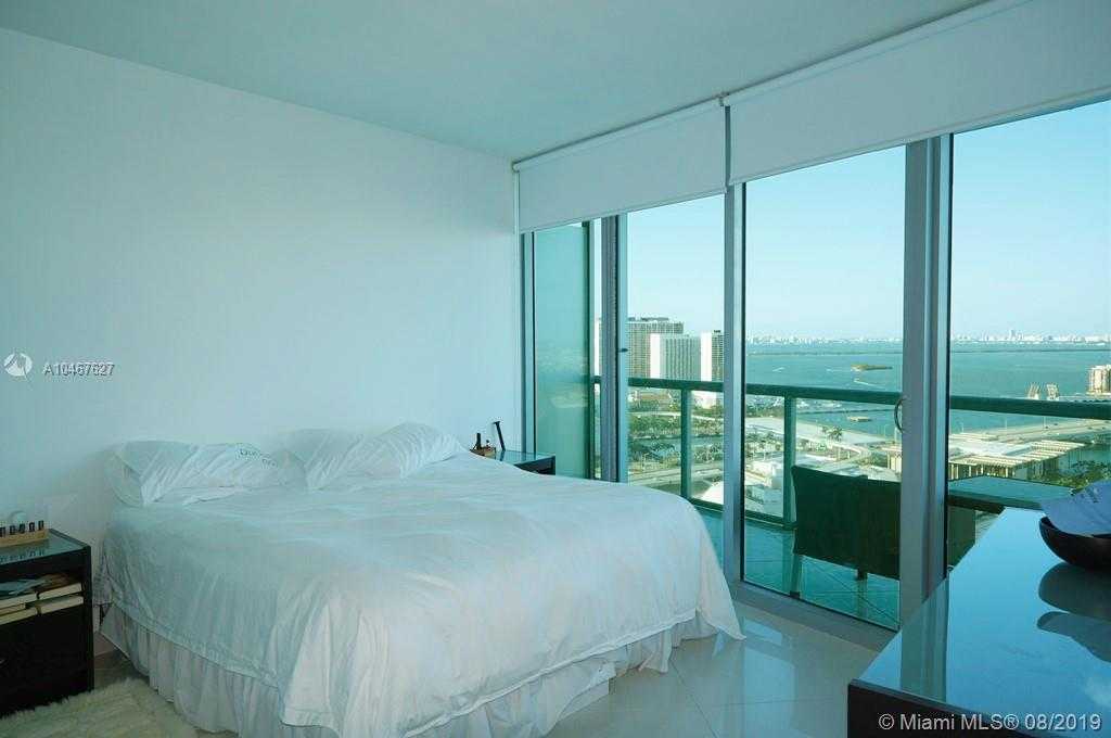 Small Image of 888 Biscayne Blvd, Miami, FL 33132, USA Number 11