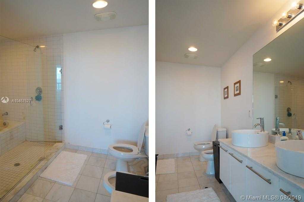Small Image of 888 Biscayne Blvd, Miami, FL 33132, USA Number 13