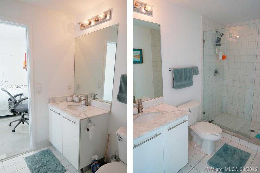 Small Image of 888 Biscayne Blvd, Miami, FL 33132, USA Number 20