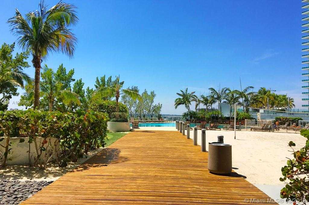 Small Image of 888 Biscayne Blvd, Miami, FL 33132, USA Number 27