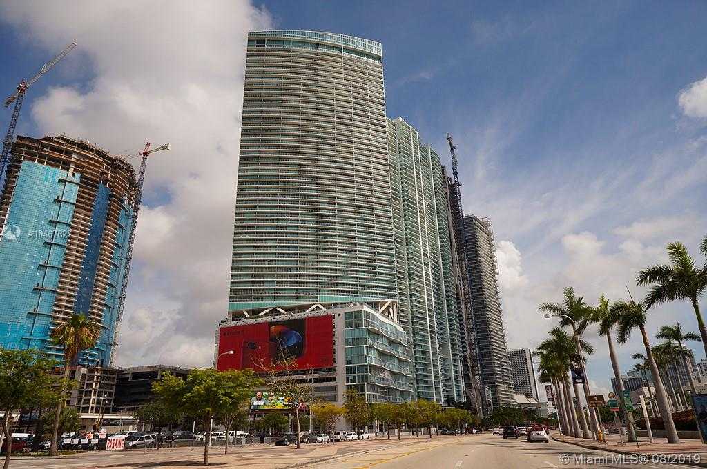 Small Image of 888 Biscayne Blvd, Miami, FL 33132, USA Number 35