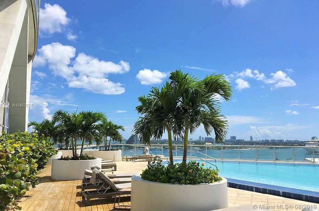 Small Image of 888 Biscayne Blvd, Miami, FL 33132, USA Number 5
