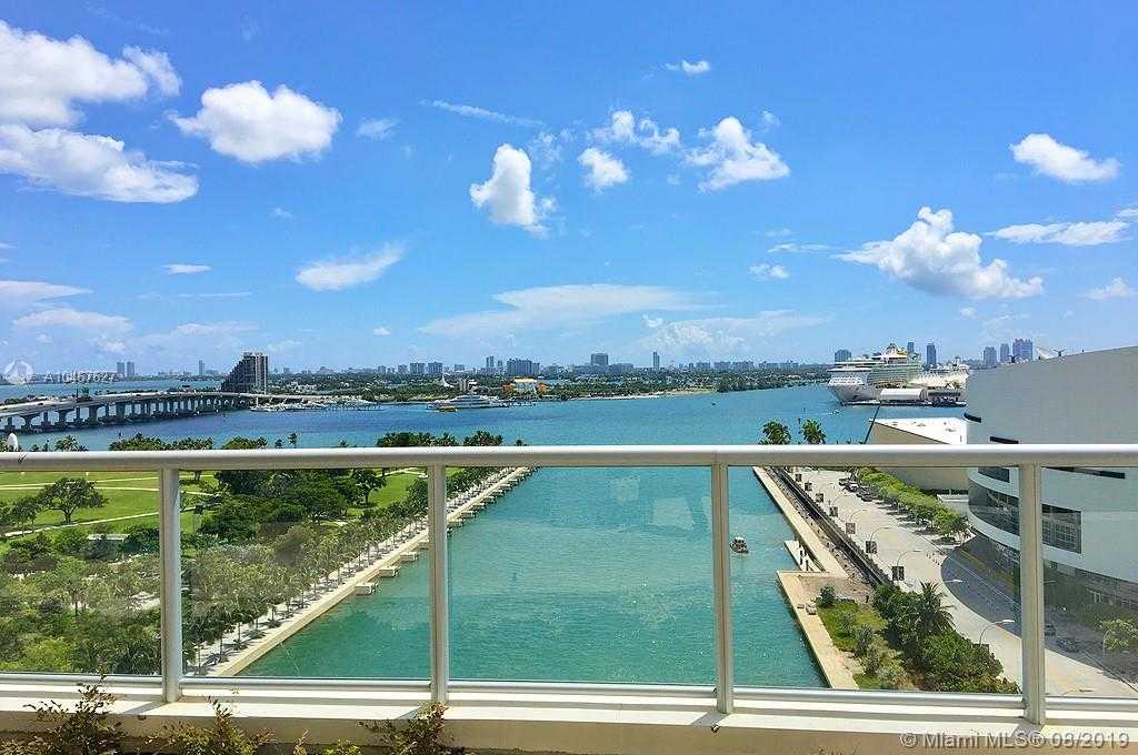 Small Image of 888 Biscayne Blvd, Miami, FL 33132, USA Number 9