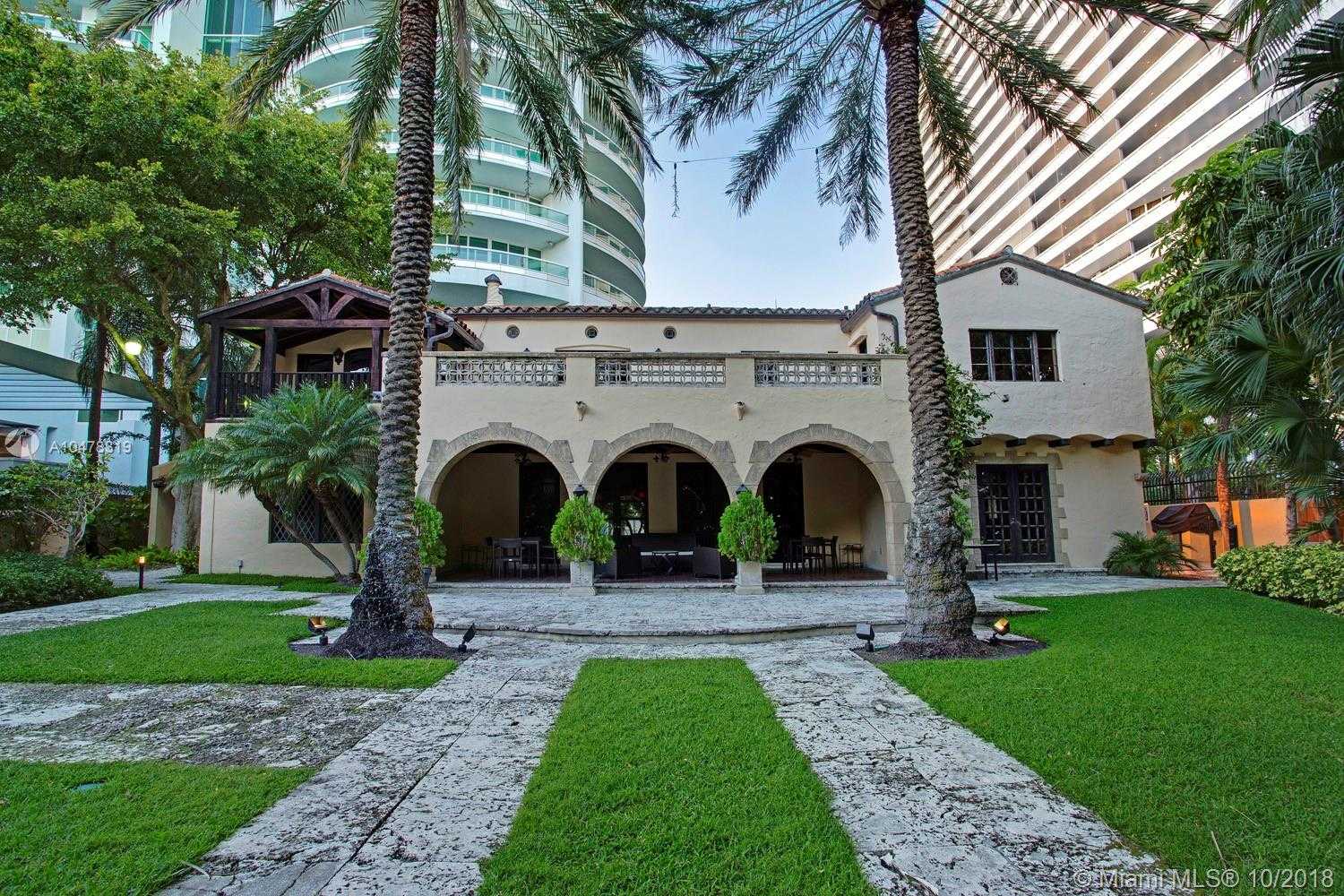 Small Image of Santa Maria, 1643 Brickell Ave, Miami, FL 33129, USA Number 29