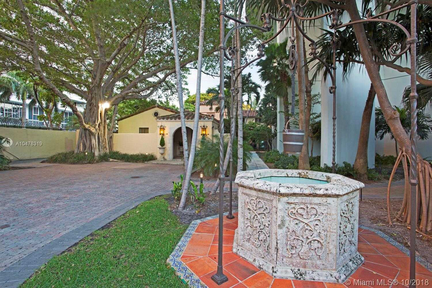 Small Image of Santa Maria, 1643 Brickell Ave, Miami, FL 33129, USA Number 41