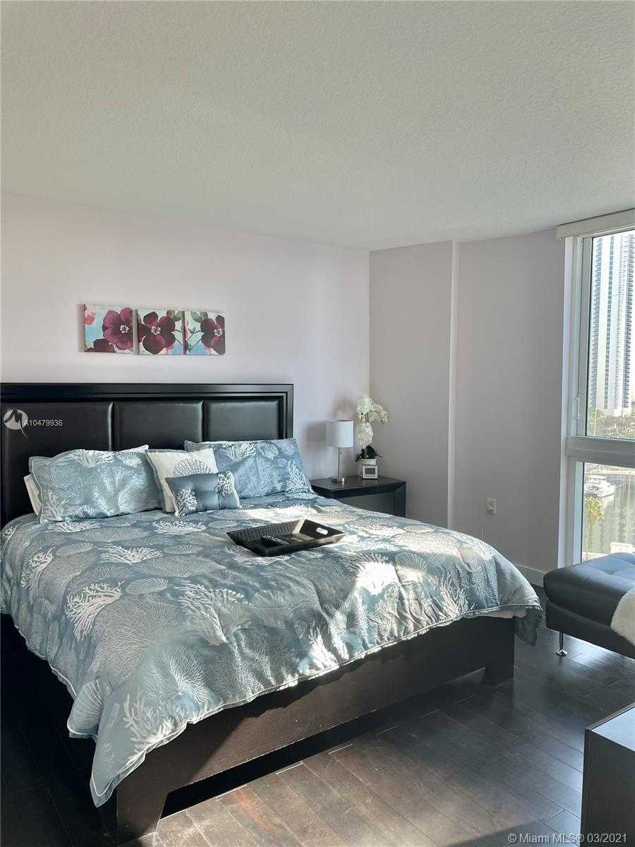 Small Image of 150 Sunny Isles Blvd, Sunny Isles Beach, FL 33160, USA Number 16
