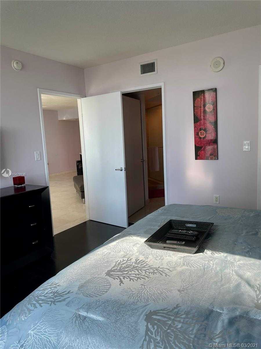 Small Image of 150 Sunny Isles Blvd, Sunny Isles Beach, FL 33160, USA Number 18
