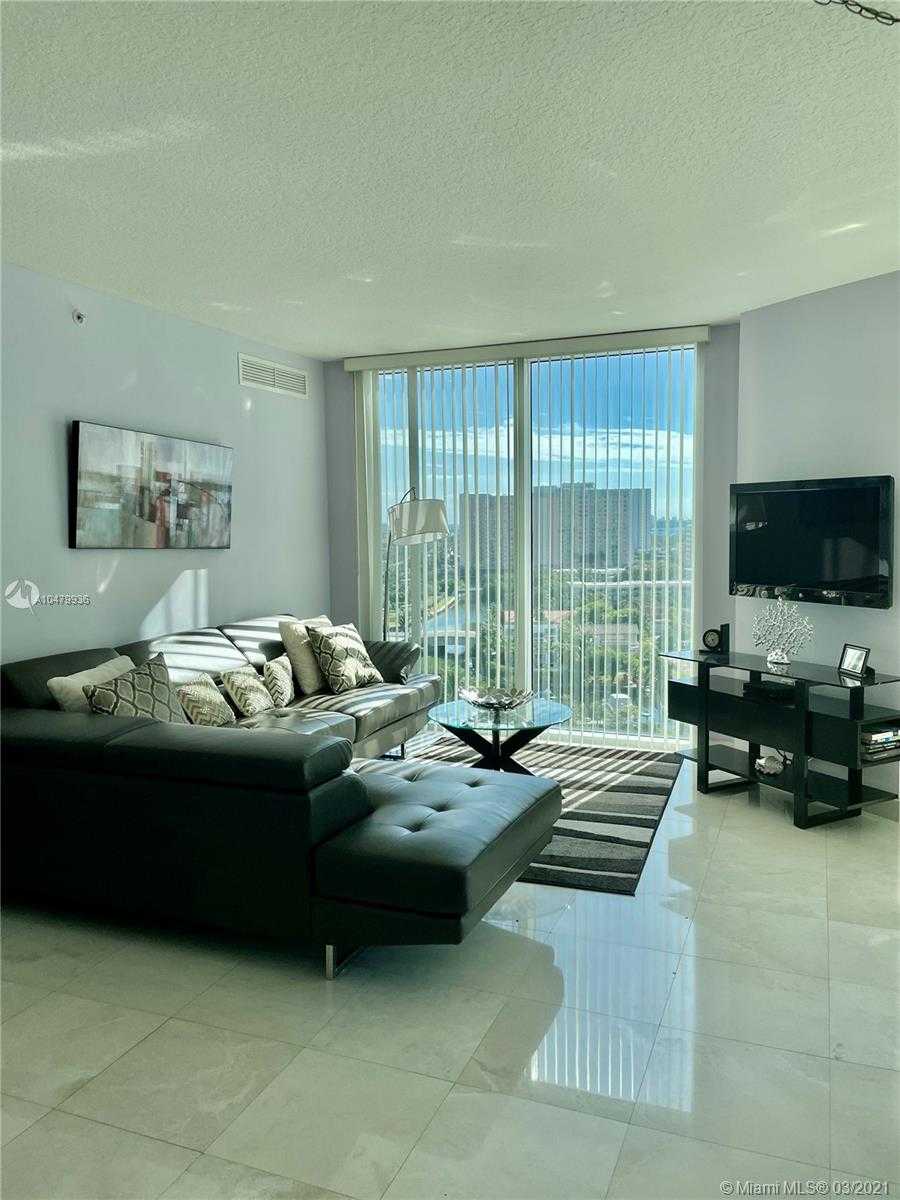 Small Image of 150 Sunny Isles Blvd, Sunny Isles Beach, FL 33160, USA Number 2