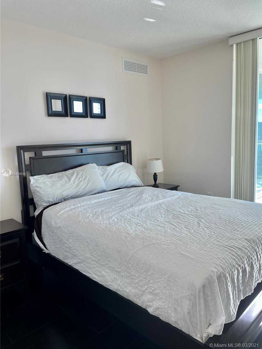 Small Image of 150 Sunny Isles Blvd, Sunny Isles Beach, FL 33160, USA Number 27