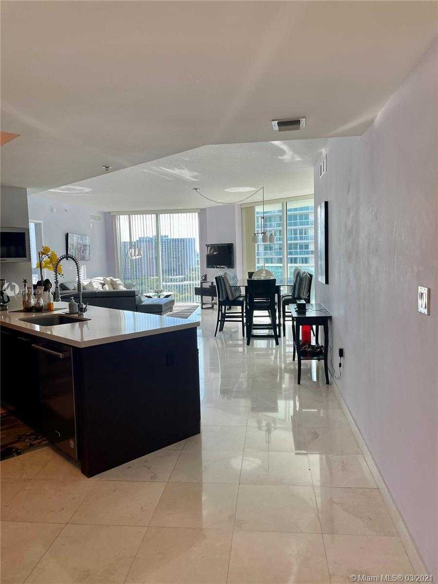 Small Image of 150 Sunny Isles Blvd, Sunny Isles Beach, FL 33160, USA Number 3