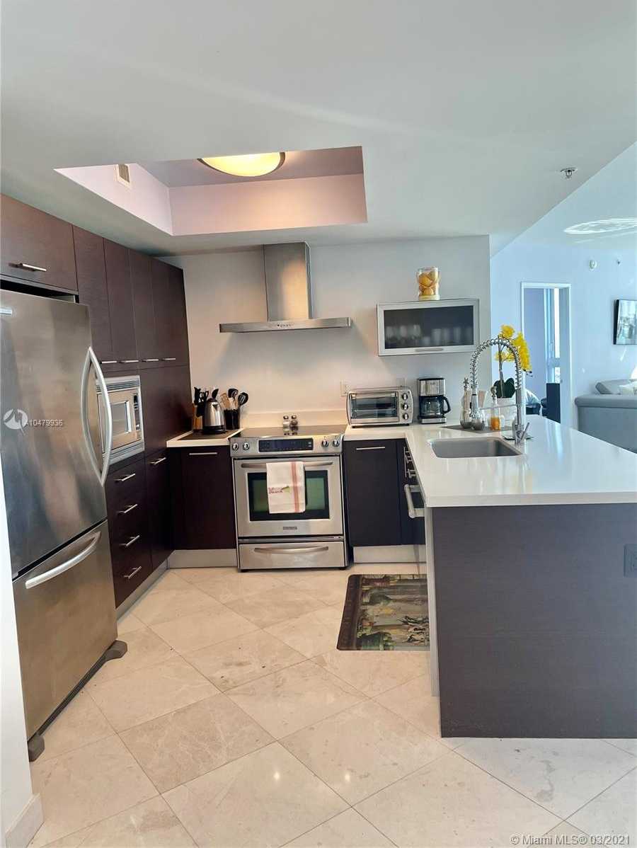 Small Image of 150 Sunny Isles Blvd, Sunny Isles Beach, FL 33160, USA Number 4