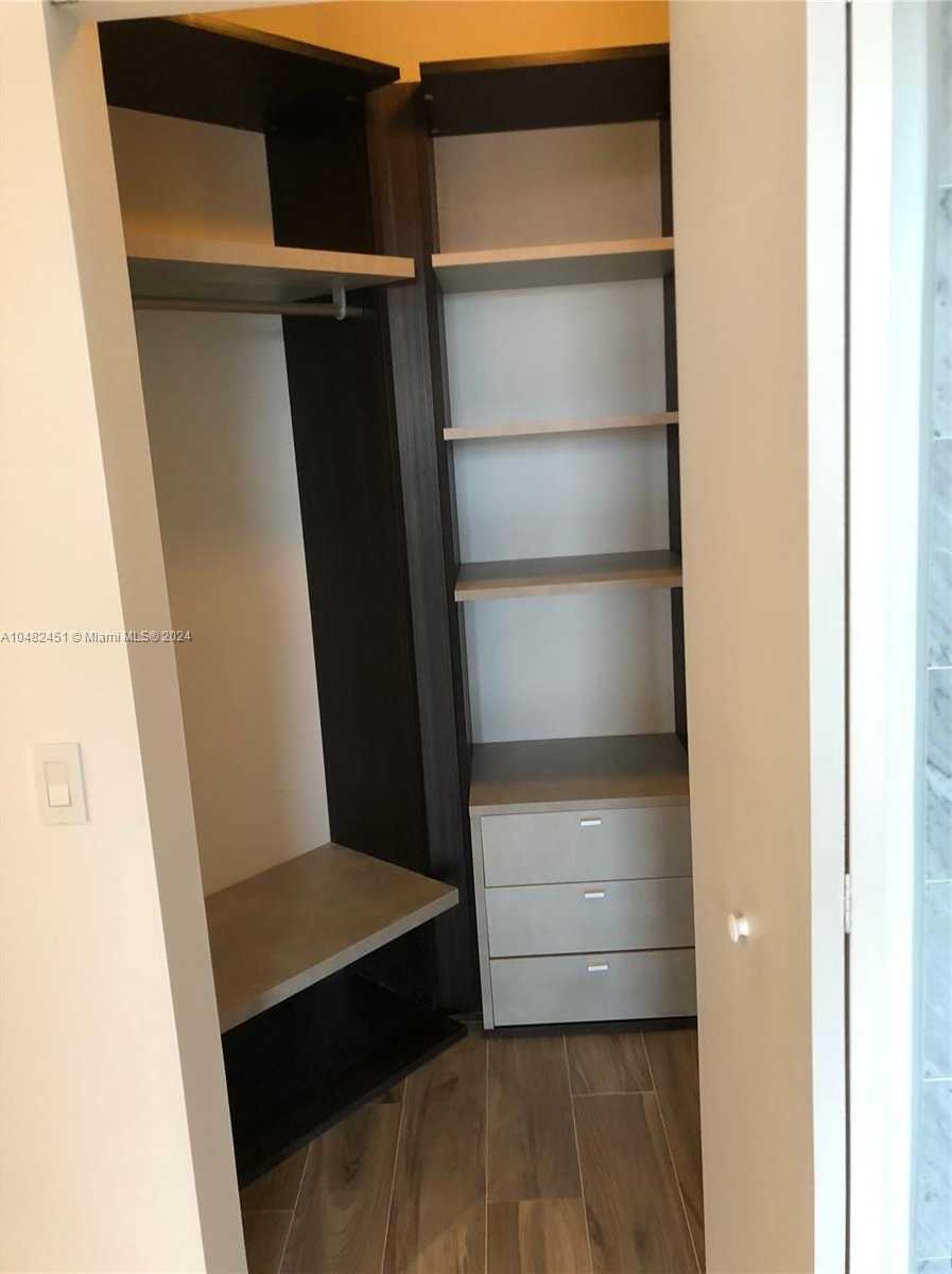 Small Image of 801 SOUTH MIAMI AVE #4905, Miami Number 8