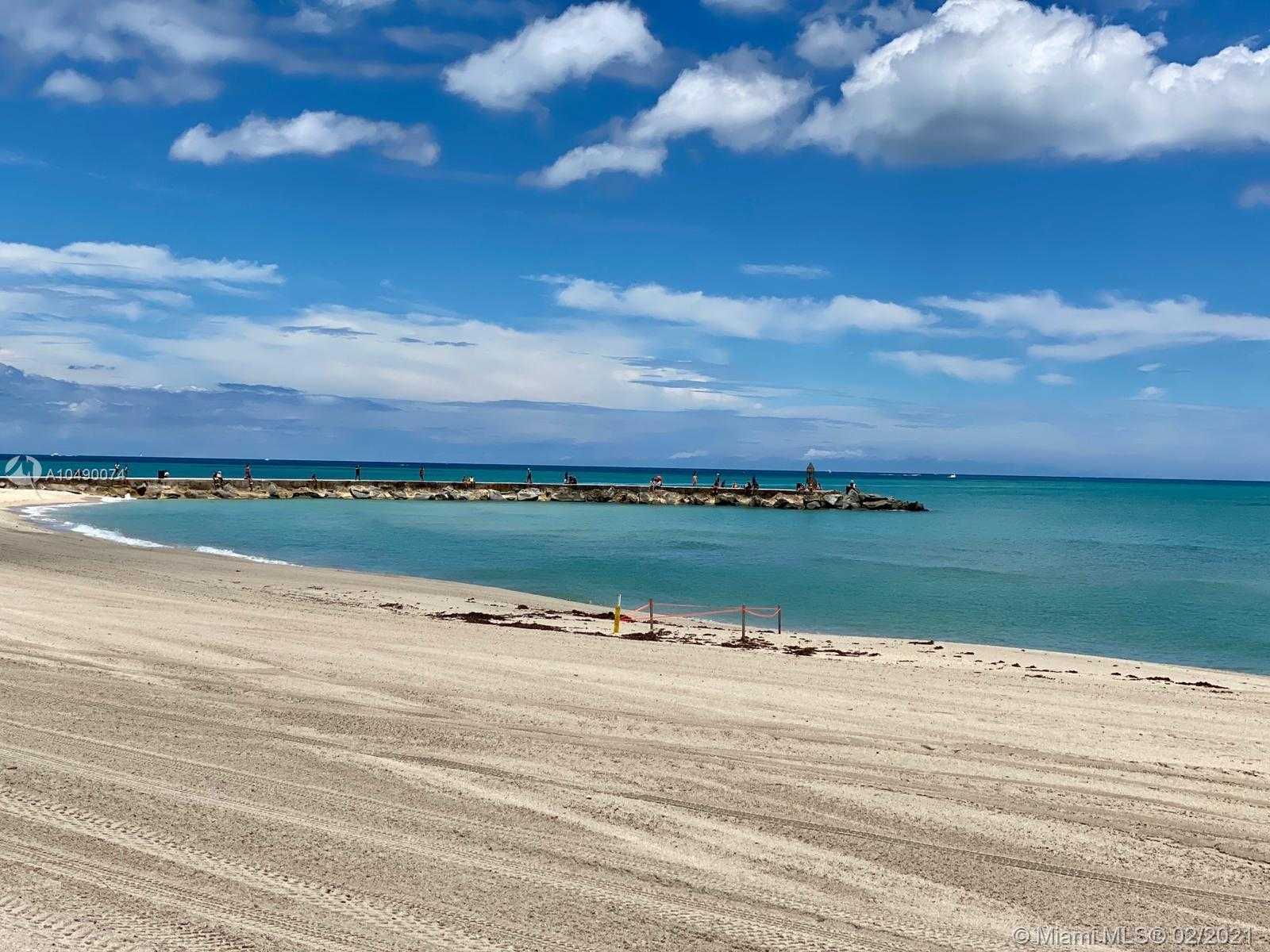 Small Image of 10225 Collins Ave, Bal Harbour, FL 33154, USA Number 39