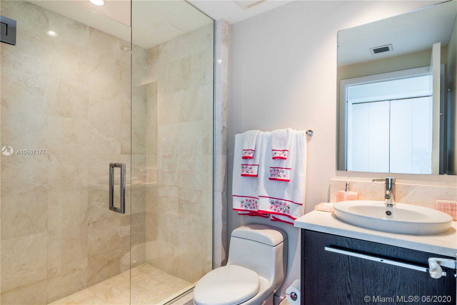 Small Image of 17121 Collins Ave, Sunny Isles Beach, FL 33160, USA Number 33