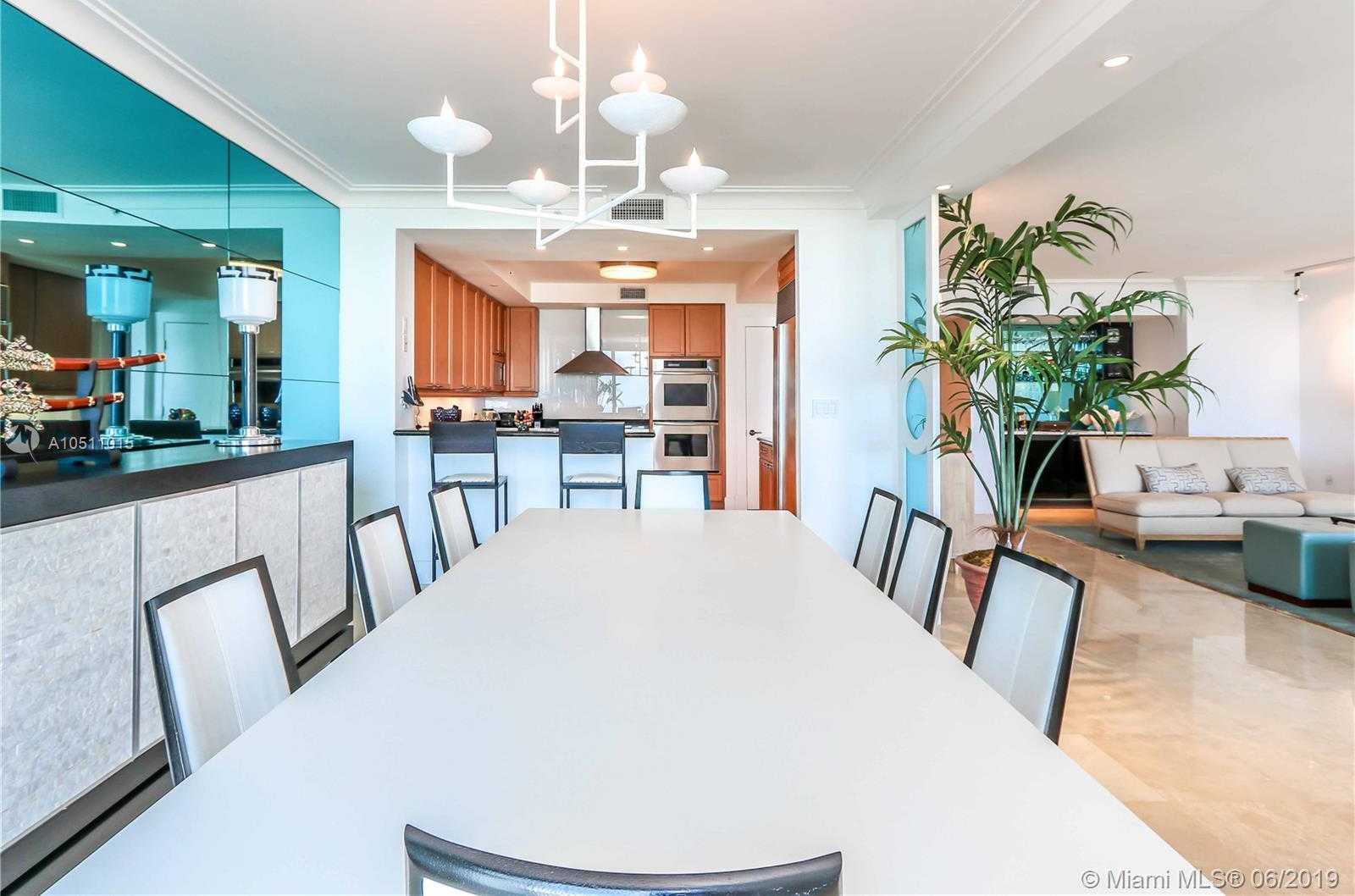 Small Image of 20201 E Country Club Dr, Miami, FL 33180, USA Number 14