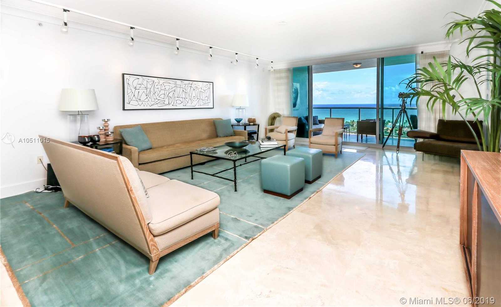 Small Image of 20201 E Country Club Dr, Miami, FL 33180, USA Number 5
