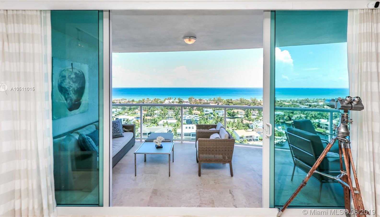 Small Image of 20201 E Country Club Dr, Miami, FL 33180, USA Number 6