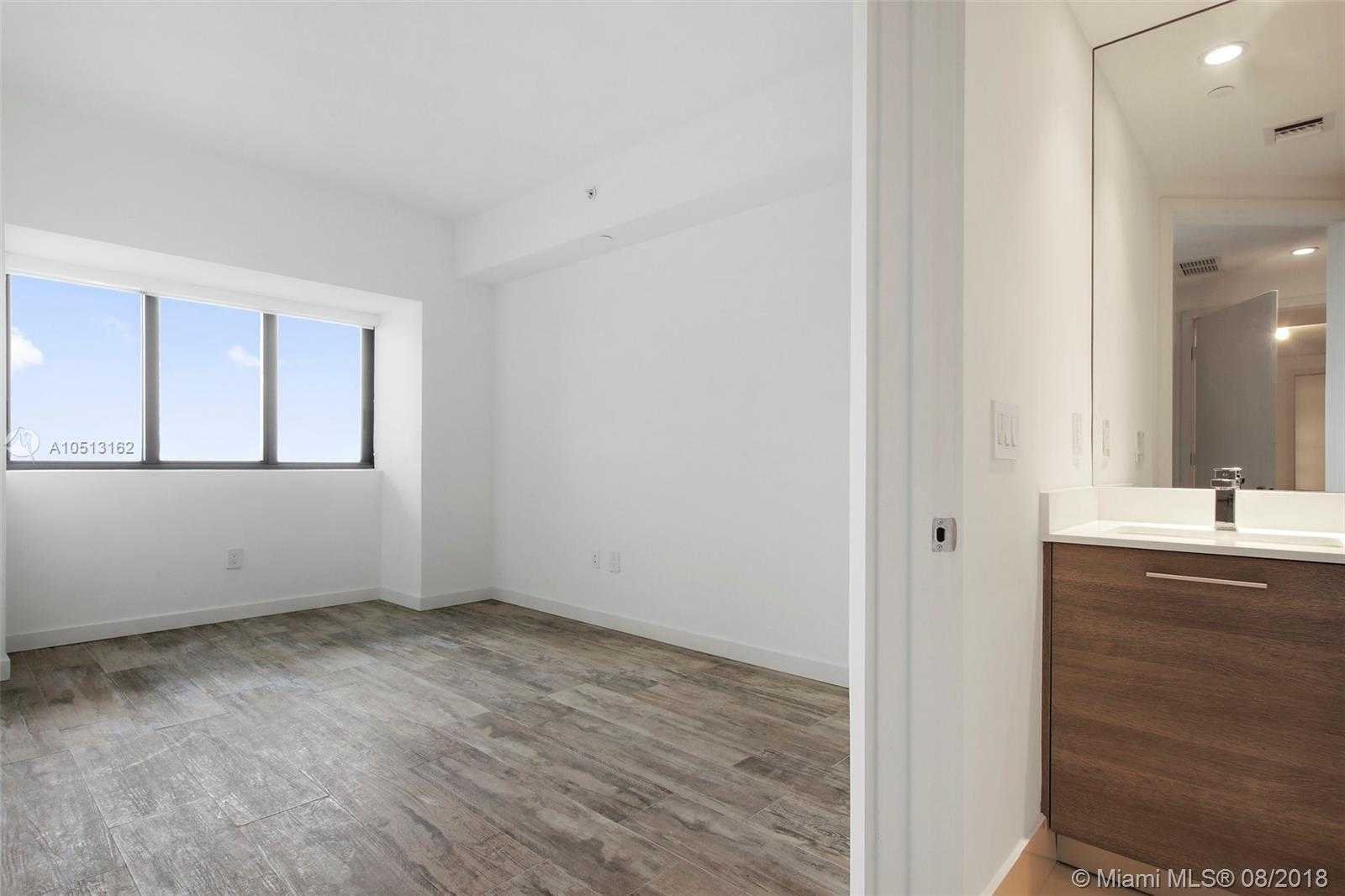 Small Image of 650 NORTH EAST 32 ST #3401, Miami Number 17