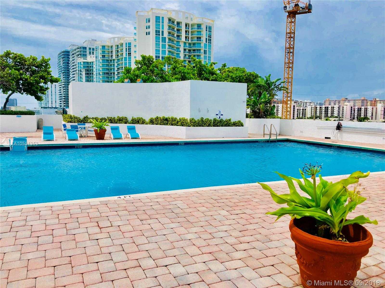 Small Image of 16445 COLLINS AVE #PC-2, Sunny Isles Beach Number 2