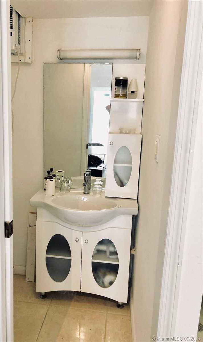 Small Image of 16445 COLLINS AVE #PC-2, Sunny Isles Beach Number 4
