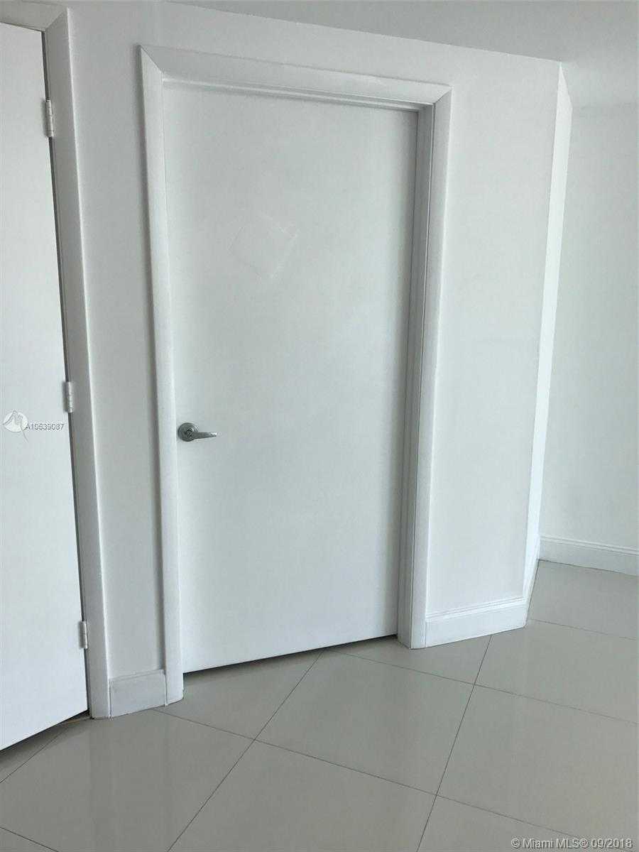 Small Image of 350 S MIAMI AV #1111, Miami Number 6