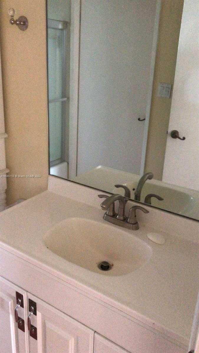 Small Image of 1470 NORTH EAST 123RD ST #APH8, North Miami Number 7