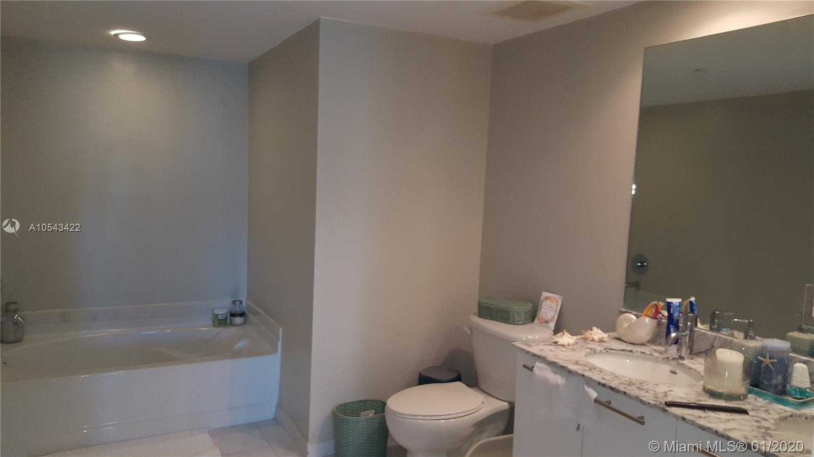 Small Image of 950 BRICKELL BAY DR #4007, Miami Number 10