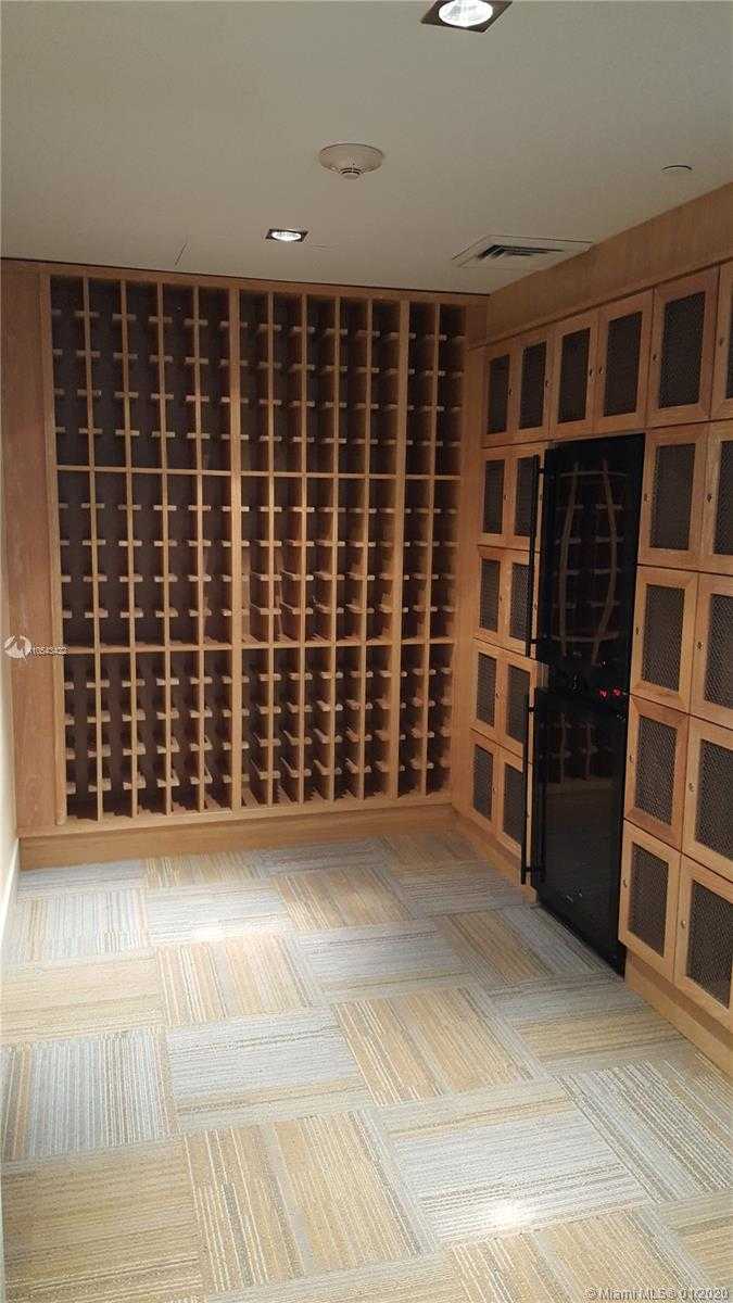 Small Image of 950 BRICKELL BAY DR #4007, Miami Number 28