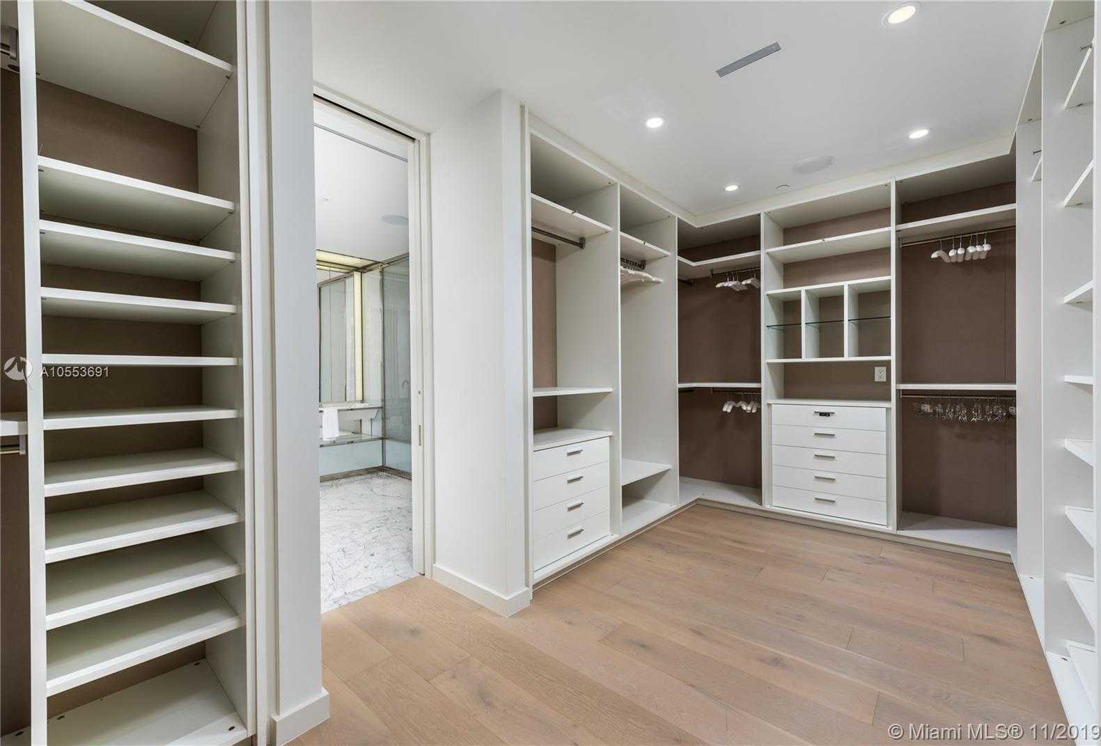 Small Image of 3315 Collins Ave, Miami Beach, FL 33140, USA Number 15