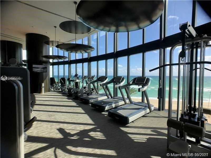 Small Image of 18555 Collins Ave, Sunny Isles Beach, FL 33160, USA Number 16