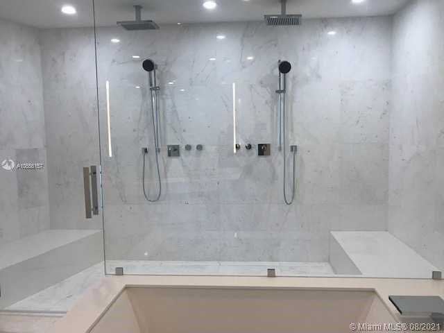 Small Image of 18555 Collins Ave, Sunny Isles Beach, FL 33160, USA Number 22