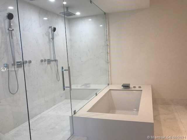 Small Image of 18555 Collins Ave, Sunny Isles Beach, FL 33160, USA Number 23