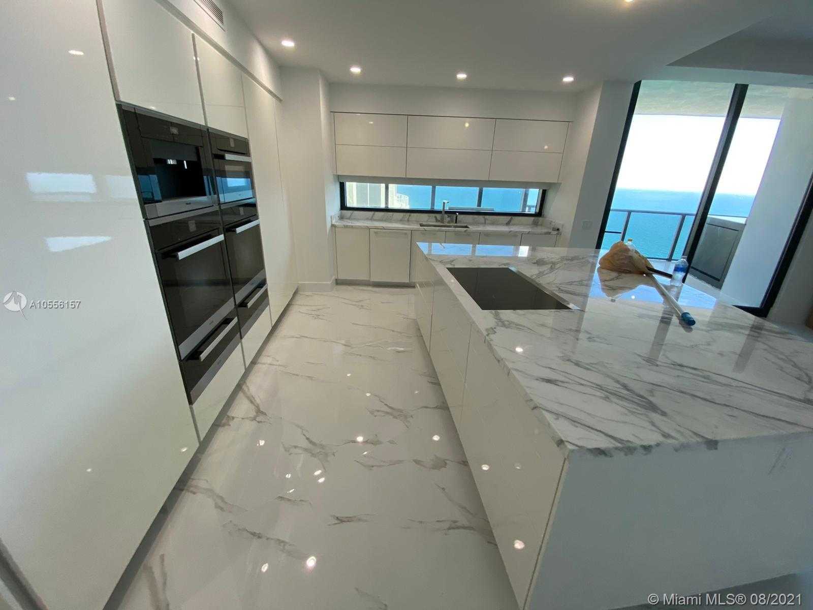 Small Image of 18555 Collins Ave, Sunny Isles Beach, FL 33160, USA Number 39