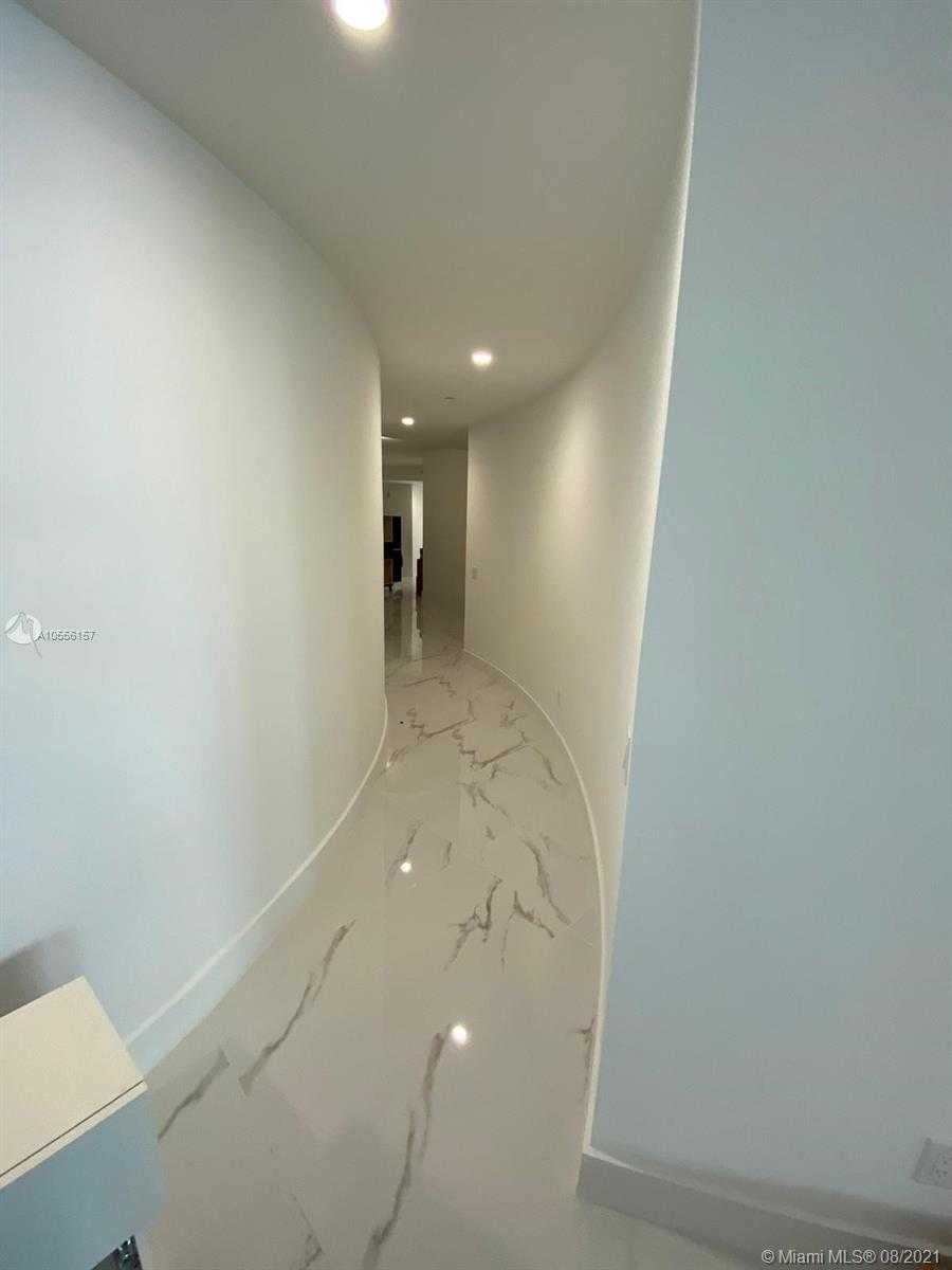 Small Image of 18555 Collins Ave, Sunny Isles Beach, FL 33160, USA Number 48