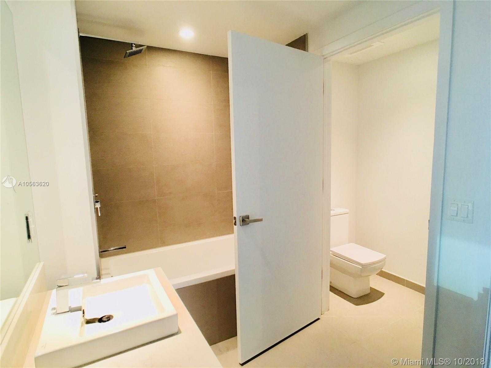 Small Image of 1080 Brickell Ave, Miami, FL 33131, USA Number 21