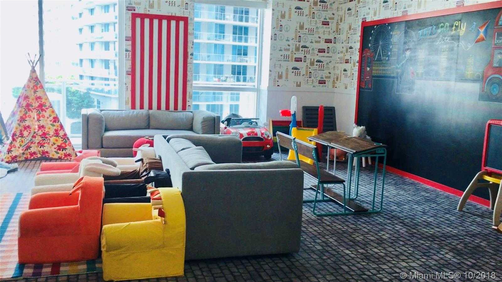 Small Image of 1080 Brickell Ave, Miami, FL 33131, USA Number 40