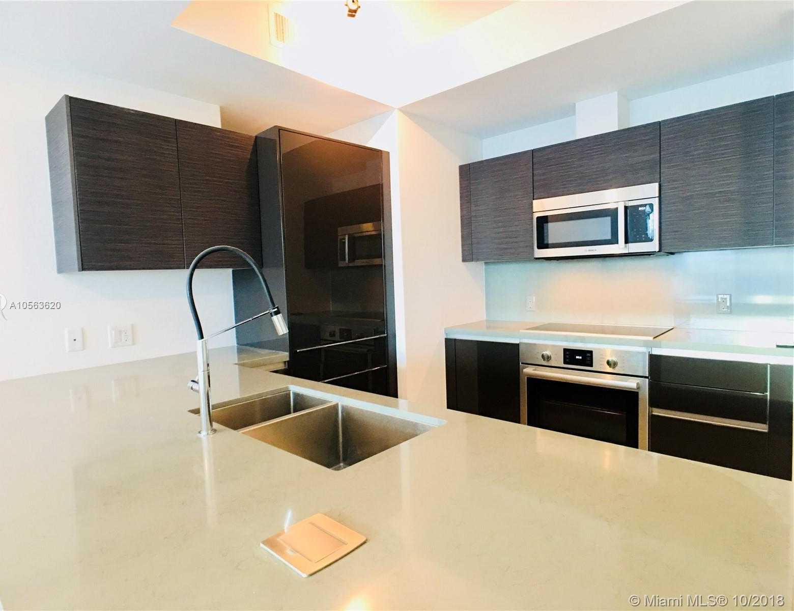 Small Image of 1080 Brickell Ave, Miami, FL 33131, USA Number 6