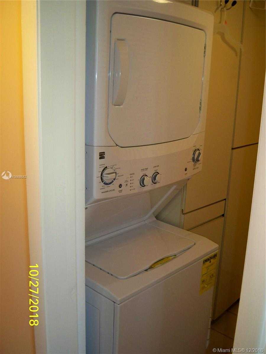 Small Object Image