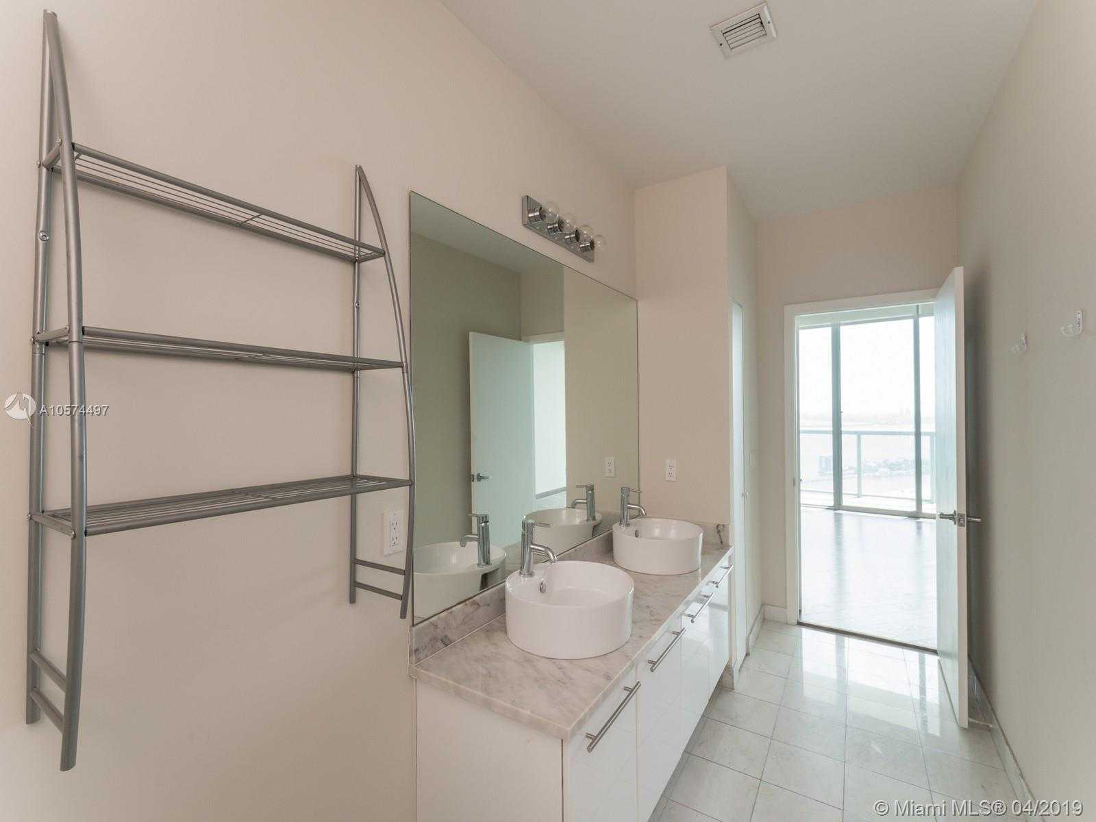 Small Image of 888 BISCAYNE BLVD #4810, Miami Number 14