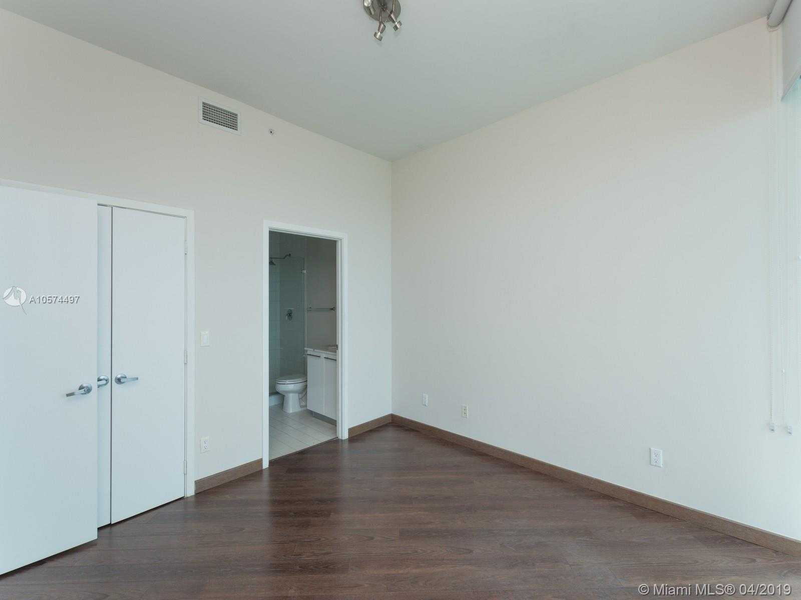 Small Image of 888 BISCAYNE BLVD #4810, Miami Number 17