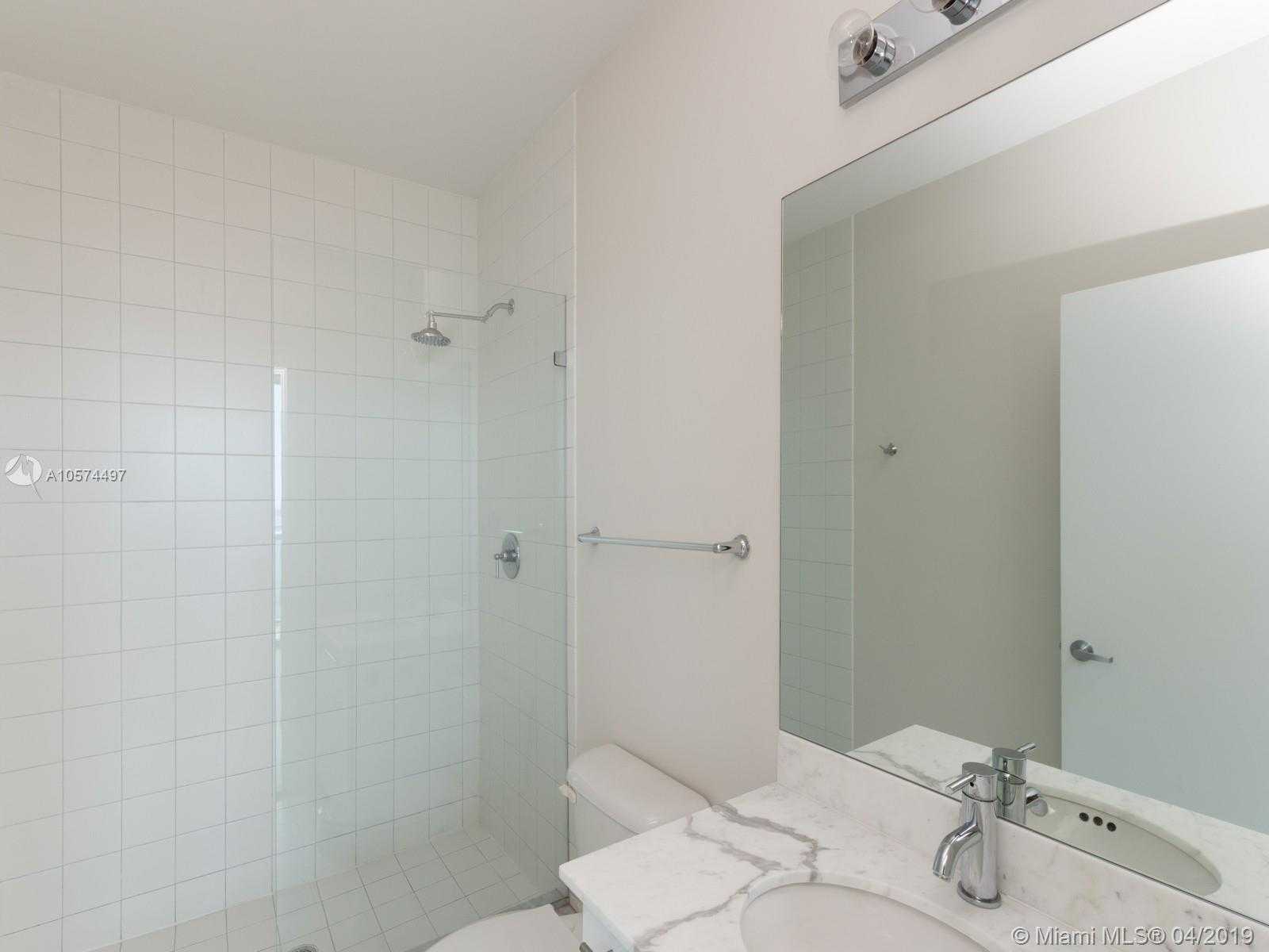 Small Image of 888 BISCAYNE BLVD #4810, Miami Number 19