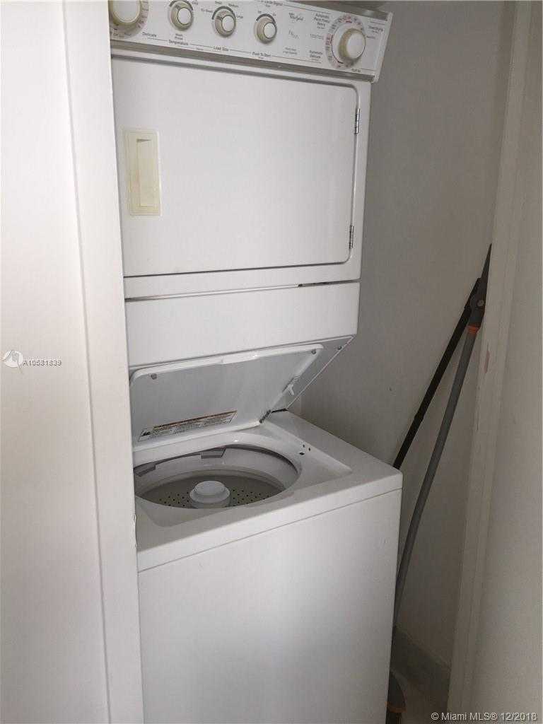 Small Object Image