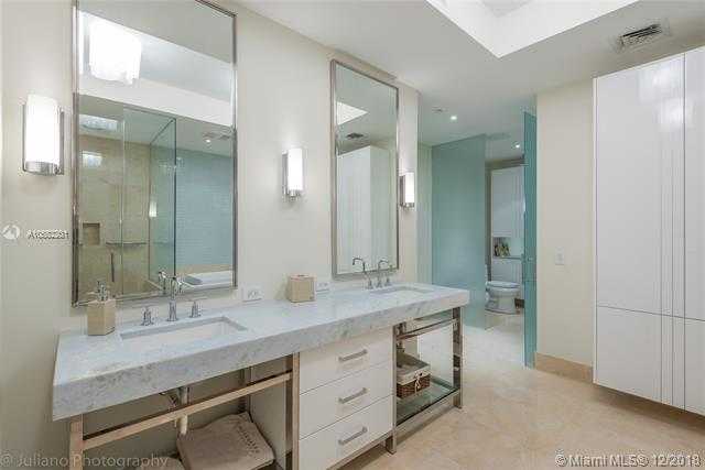 Small Image of 9705 Collins Ave, Bal Harbour, FL 33154, USA Number 18