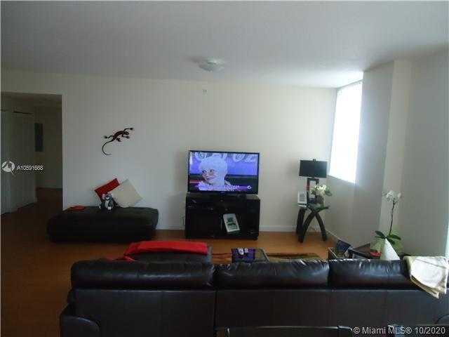 Small Image of 601 NE 23rd St, Miami, FL 33137, USA Number 16