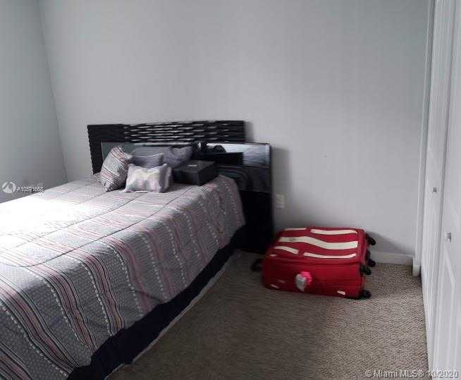 Small Image of 601 NE 23rd St, Miami, FL 33137, USA Number 24