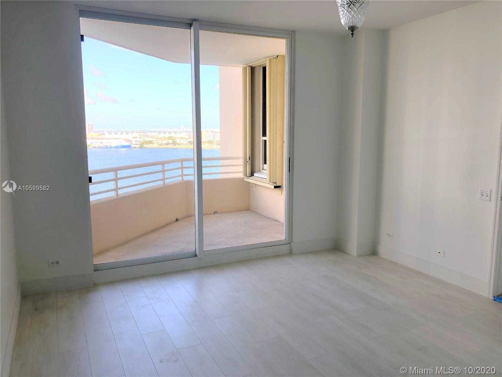 Small Image of 888 BRICKELL KEY DR #1210, Miami Number 3