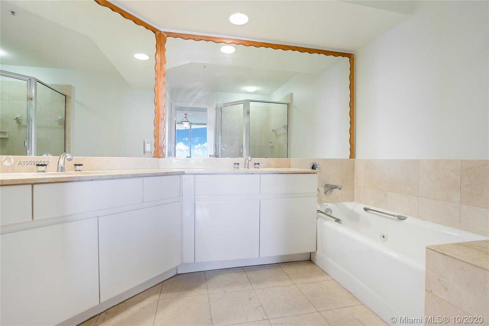 Small Image of 888 BRICKELL KEY DR #1210, Miami Number 6